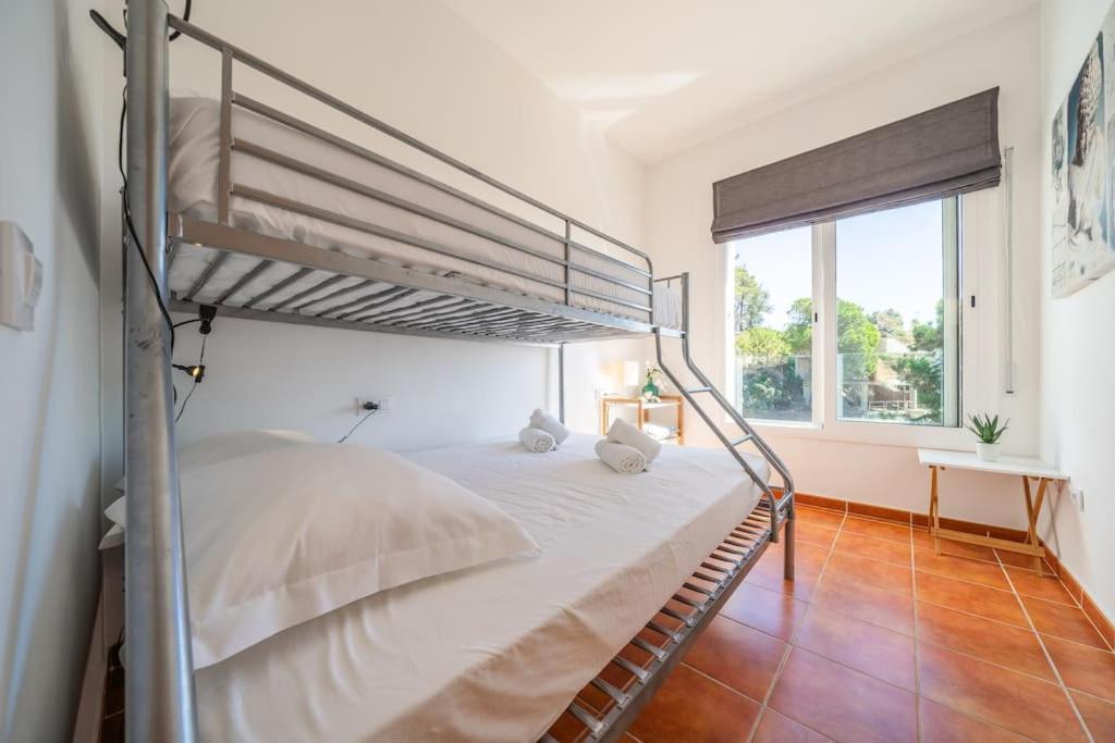 Villa Lovely Breeze, Heerlijk Familiehuis, 7Pers. يوريت دي مار المظهر الخارجي الصورة
