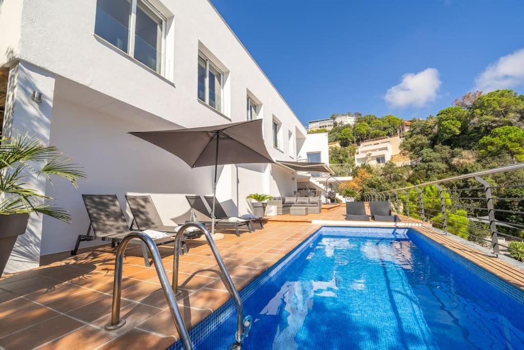 Villa Lovely Breeze, Heerlijk Familiehuis, 7Pers. يوريت دي مار المظهر الخارجي الصورة